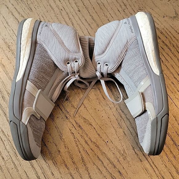 Stella Mccartney size 7 gray hightop training shoe vibe sonic🤍 - Picture 5 of 10
